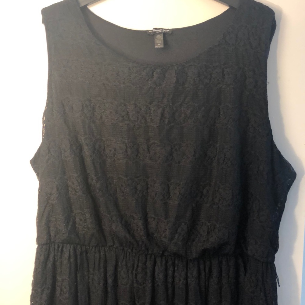 Sleeveless Black Dress